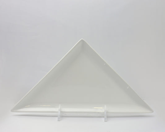 Ceramic Mod Triangle Plate 12"x6" | Premium Rental