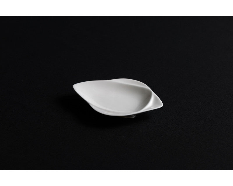 White Diamond Tasting Plate 7"X5" | Premium Rental